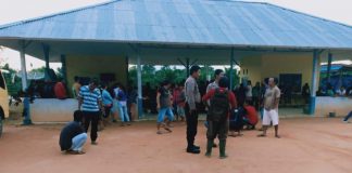 Pembayaran Gaji Karyawan PT GRS Dikawal Polisi