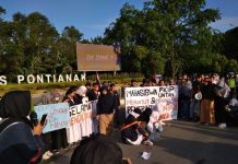 Tiga Bulan Gaji Guru, Sehari Pendapatan Tukang Parkir