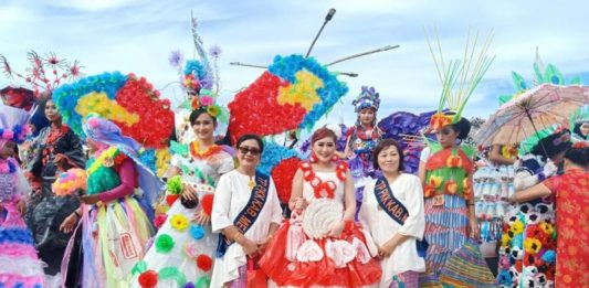 PKK Gelar Pawai Fashion Bahan Daur Ulang