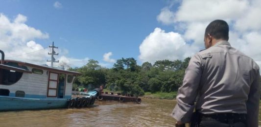 Kapal Penarik Ponton Bermuatan 700 Ton CPO Tenggelam