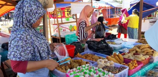 Berkah Penjual Kue di Bulan Ramadhan