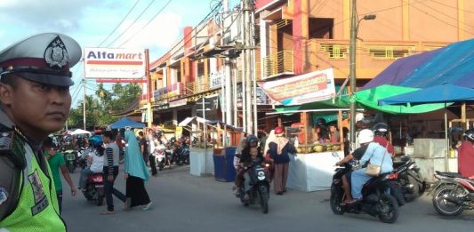 Berburu Rezeki di Bulan Penuh Berkah
