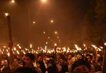 Ribuan Obor Terangi Kota Khatulistiwa