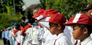 Mendidik Jangan Hanya Formalitas