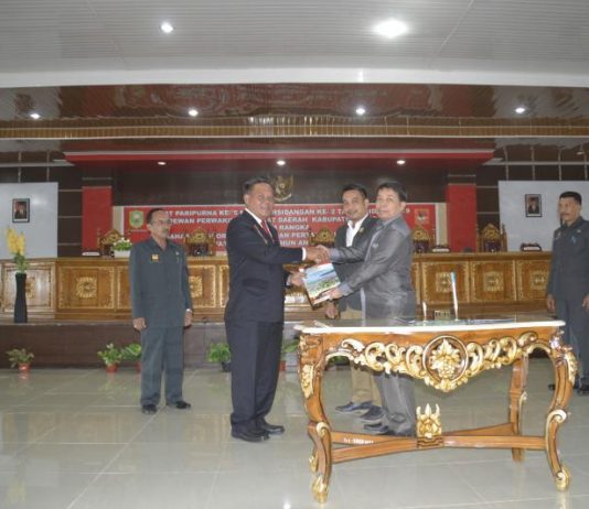 Dewan Berikan Rekomendasi atas LKPj Bupati Sanggau 2018