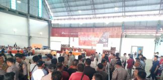 Pleno KPU Sekadau Diwarnai Interupsi