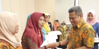 Kader Posyandu Balita Terima Insentif