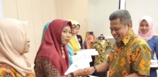 Kader Posyandu Balita Terima Insentif