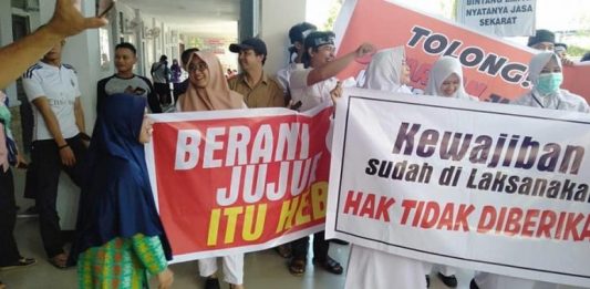 Pegawai RSUD Sambas Tuntut Gaji