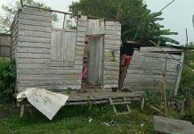 Dihantam Puting Beliung, Atap Rumah Kasimah Porak Poranda