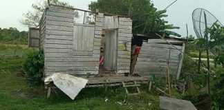 Dihantam Puting Beliung, Atap Rumah Kasimah Porak Poranda