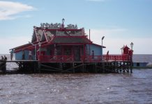 Vihara Tengah Laut Jadi Destinasi Wisata