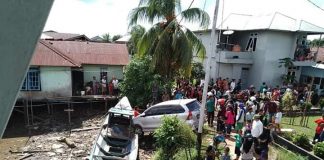 Bak Adegan Film Action, Mobil Avanza Terjun Bebas ke Bawah Jembatan Pawan 1