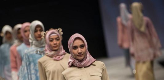 Indonesia Bertekad Jadi Kiblat Fesyen Muslim Dunia