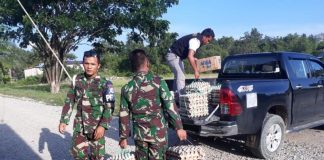 Satgas Pamtas Amankan Ribuan Telur Malaysia