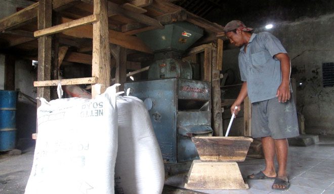 Penggiling Portabel Bakal Disalurkan untuk Petani Kalbar