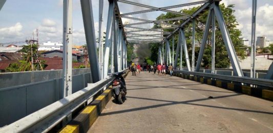 Wali Kota Pontianak Minta Massa Tenangkan Diri