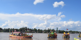 Sampan Hias Beri Nuansa Baru di Sungai Kapuas