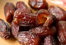 Masjid Mujahidin Terima Bantuan 24 Ton Kurma untuk Takjil