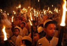 Sambut Ramadhan, Umat Muslim Sekadau Gelar Pawai Obor