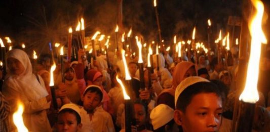 Sambut Ramadhan, Umat Muslim Sekadau Gelar Pawai Obor