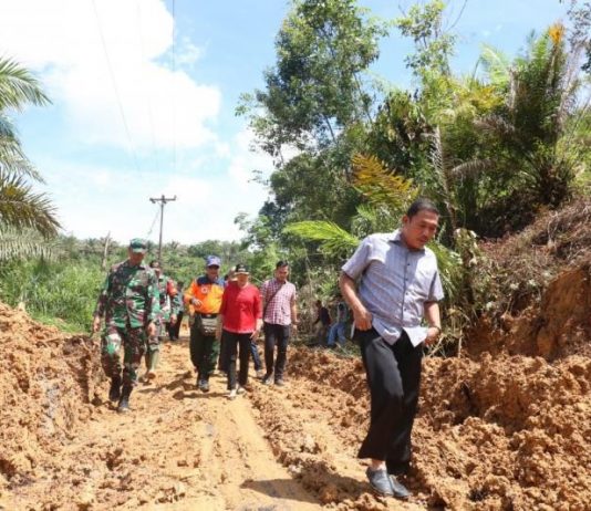 Akses Tiga Kecamatan Putus