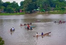 Meriahkan Idul Fitri dengan Tradisi Perang Bedil di Sungai Sekadau