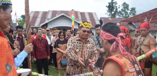 Askiman: Pemkab Apresiasi Gawai Dayak di Sekubang