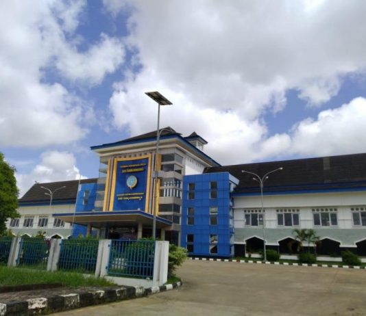 Taksi Gelap Bikin Resah Penumpang Terminal ALBN Ambawang