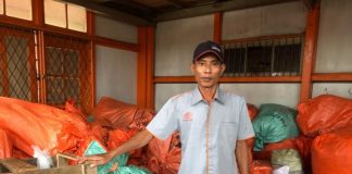 Jasa Pengiriman Via PT Pos Stagnan