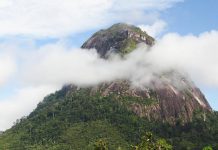 Bukit Kelam Diserbu Ribuan Wisatawan