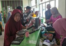 Produk di Gedung UMKM Center Ludes