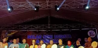 Sambut HUT ke-12 Kubu Raya dengan Pagelaran Seni Budaya