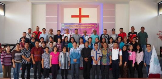 Wabup Lepas Kontingen Pesparawi Kapuas Hulu