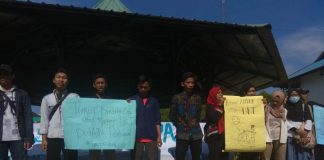 Sekelompok Mahasiswa IAIN Pontianak Tolak Kenaikan