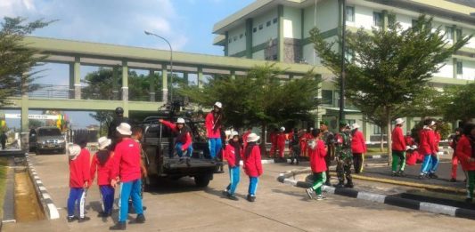 1.000 Pelajar Ikuti Program Penguatan Karakter di Makodam XII/Tpr