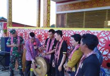Pengurus Sekolah Adat Dayak Kantu’ Dikukuhkan