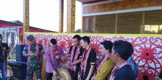 Pengurus Sekolah Adat Dayak Kantu’ Dikukuhkan