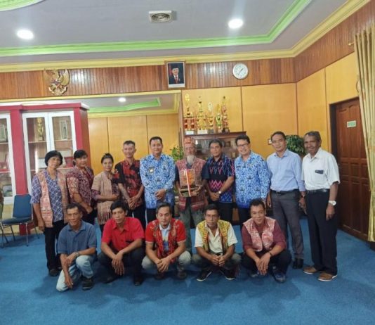 Dayak Iban Manua Sungai Utik Dianugerahi Penghargaan Kalpataru 2019