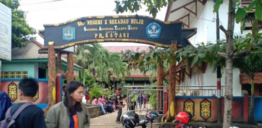 Hari Pertama PPDB, SMPN 1 Sekadau ‘Diserbu’ Ratusan Pendaftar