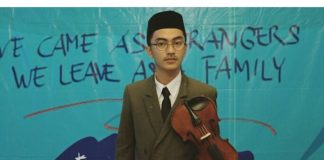 Tampil Maskulin Layaknya Presiden Soekarno