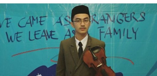 Tampil Maskulin Layaknya Presiden Soekarno