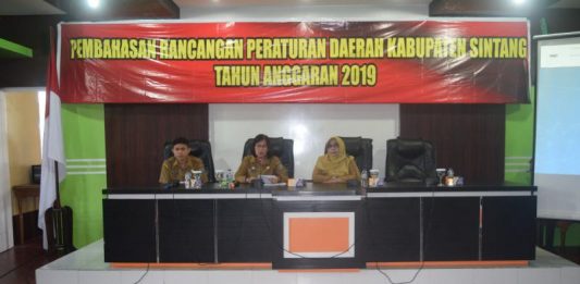 Pemkab Sintang Bahas Sembilan Raperda