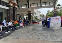 Senam Sehat Sambil Kampanye #Cari_aman di Pemkot Singkawang