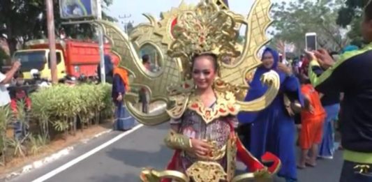 Karnaval Tenun Lunggi Go Internasional