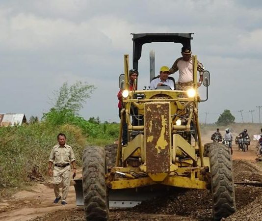 Proyek Jalan Pelang Batu Tajam Dimulai