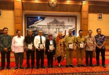 Bedah Buku Mengenal Perekonomian dalam Pusaran Sejarah Kalbar