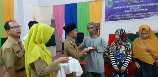 13.014 Warga Miskin Dapat Kartu Indonesia Sehat
