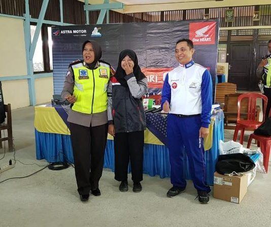 Eduksi Safety Riding, Astra Motor Sambangi SMPN 20 Pontura
