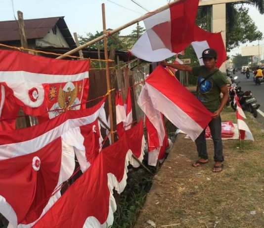 Berkah ‘Hari Merdeka’ Buat Pedagang Musiman